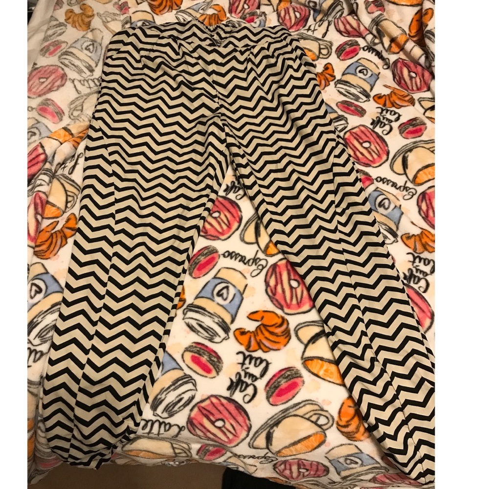Chevron Pants with pockets